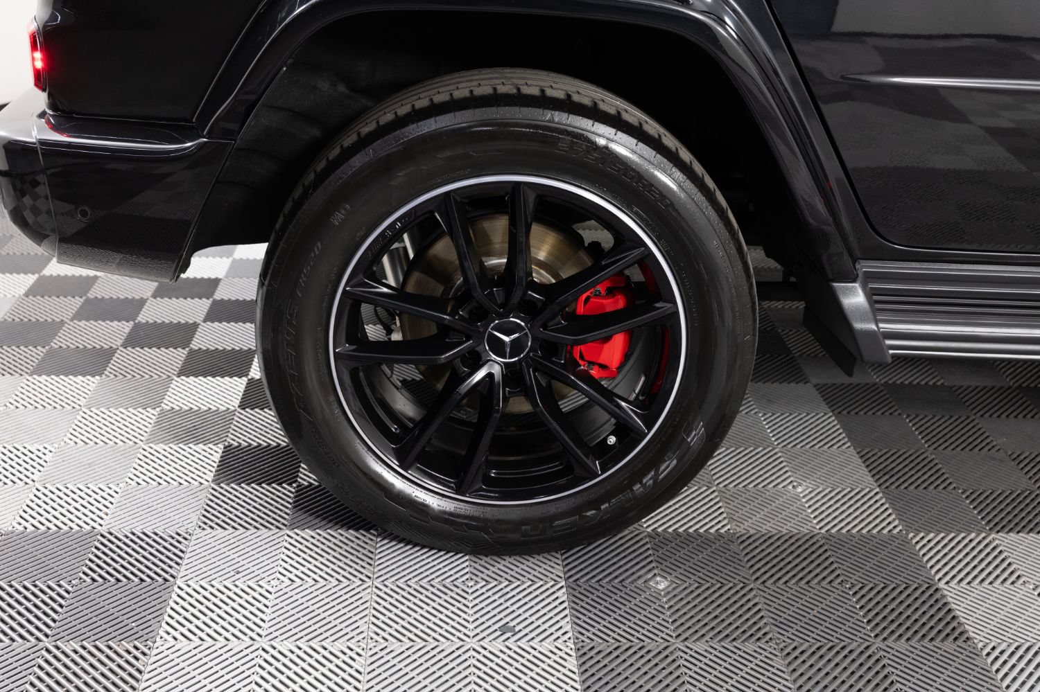 Used 2025 Mercedes-Benz G 550 w/ Exclusive Interior Package image 41