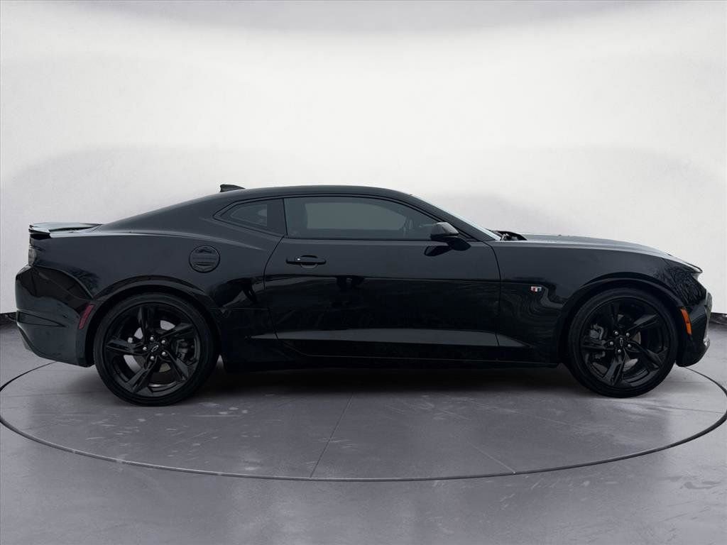 Used 2023 Chevrolet Camaro LT image 7