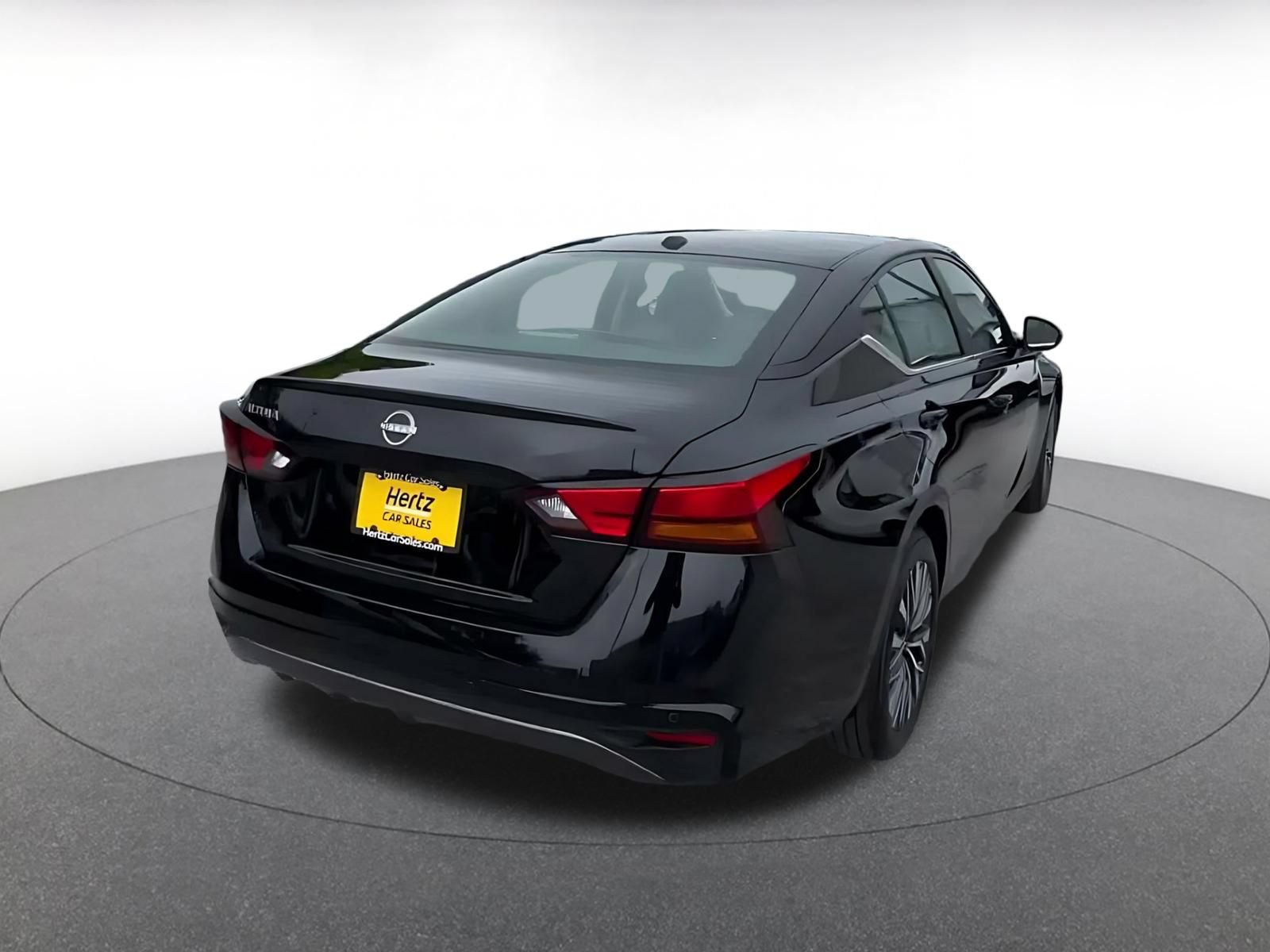 Used 2026 Nissan Altima 2.5 SV FWD image 12