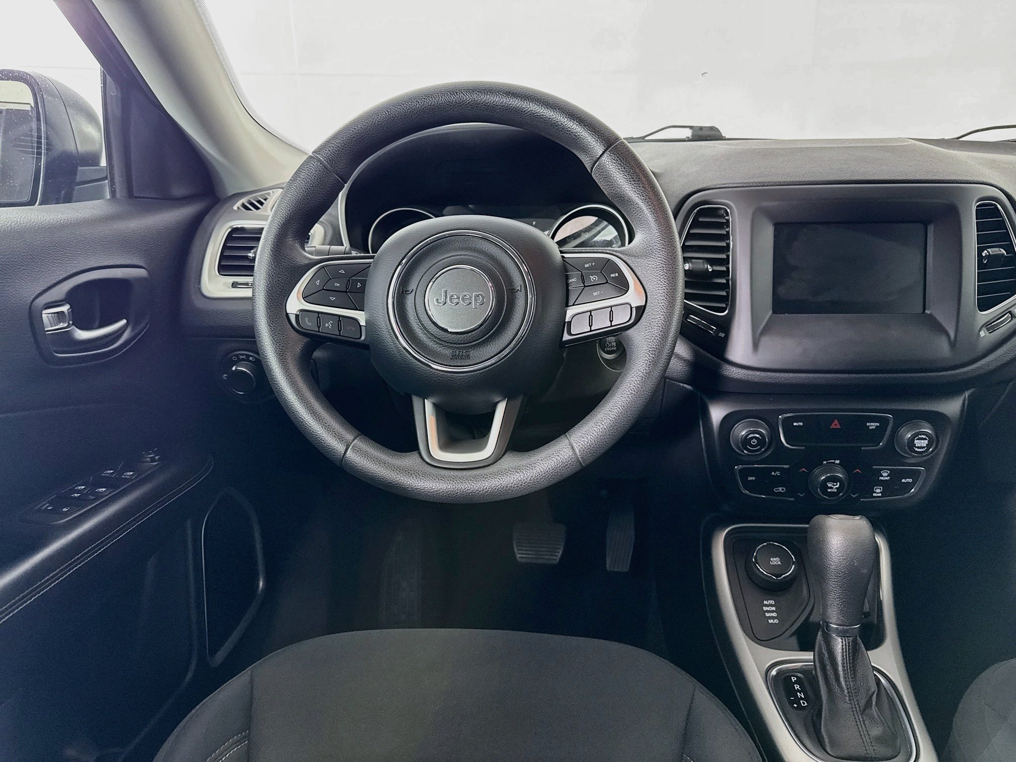 Used 2019 Jeep Compass Sport AWD/4WD image 21
