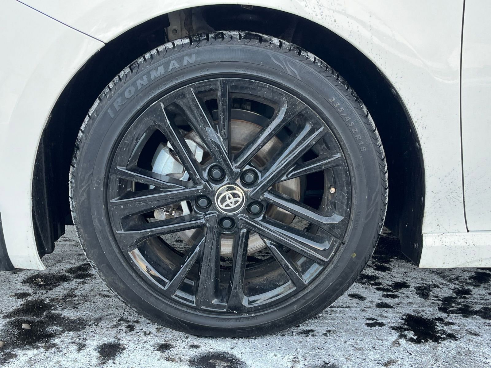 Used 2025 Toyota Camry SE FWD image 27