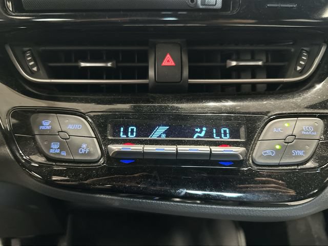 Used 2018 Toyota C-HR XLE FWD image 21