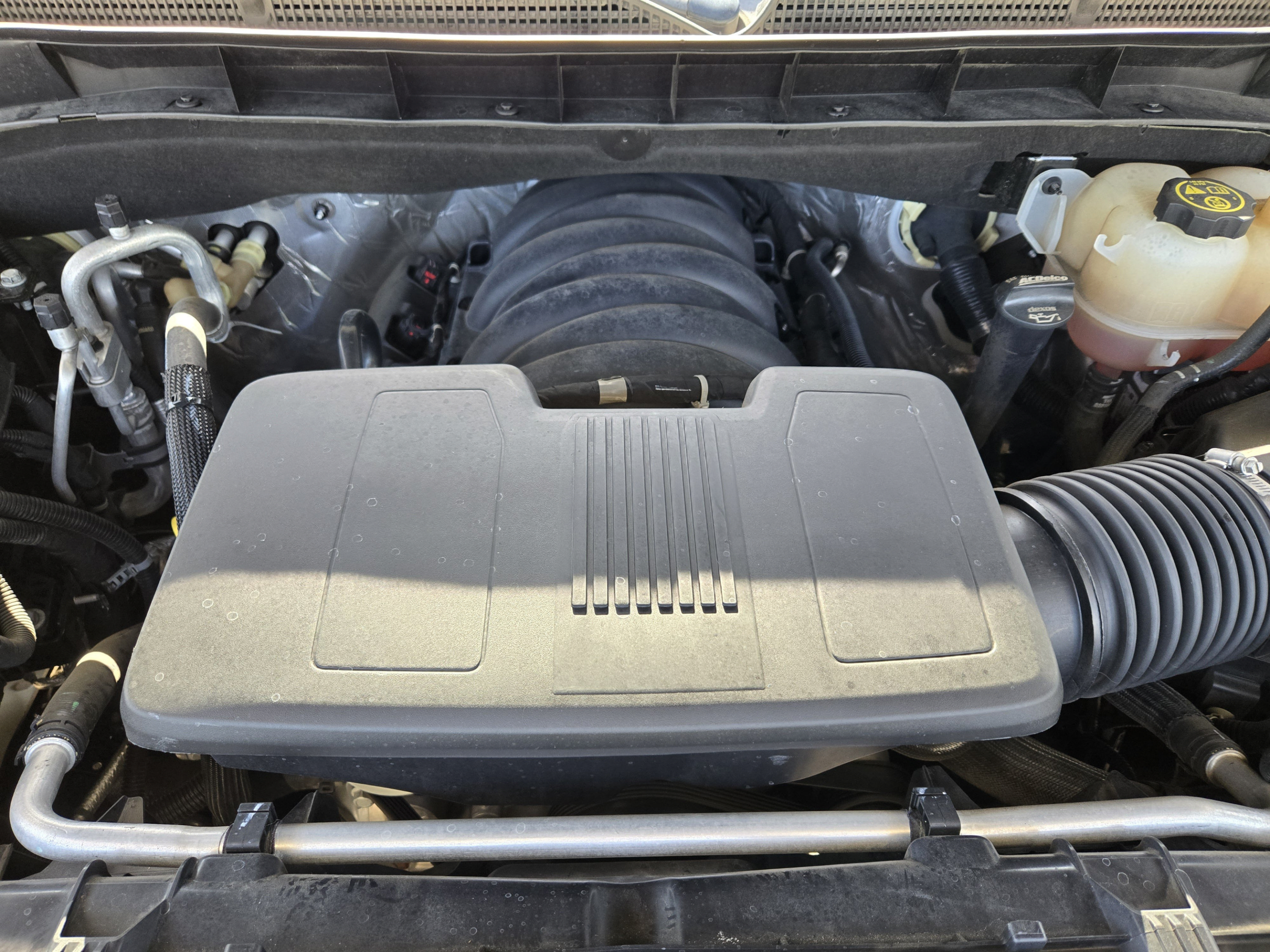 Used 2023 Cadillac Escalade Sport Platinum w/ LPO, Floor Liner Package AWD/4WD image 43