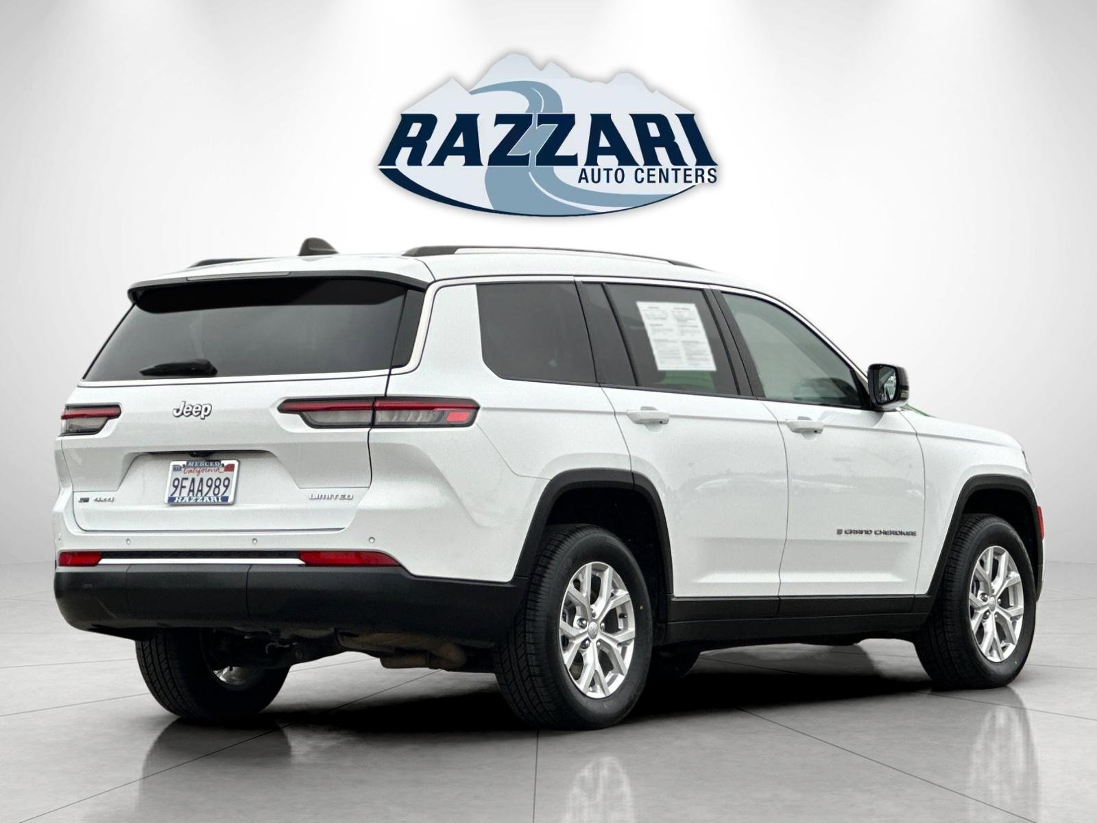 Used 2023 Jeep Grand Cherokee L Limited image 3