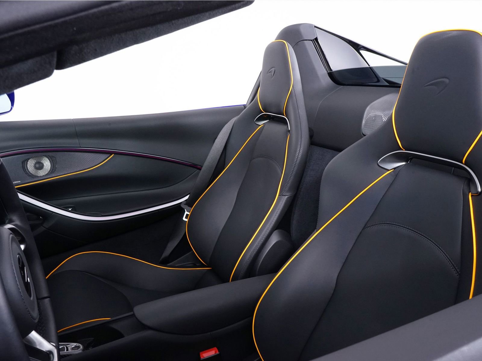 New 2025 McLaren Artura Spider image 23