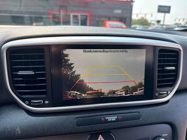 Used 2020 Kia Sportage LX AWD/4WD image 32