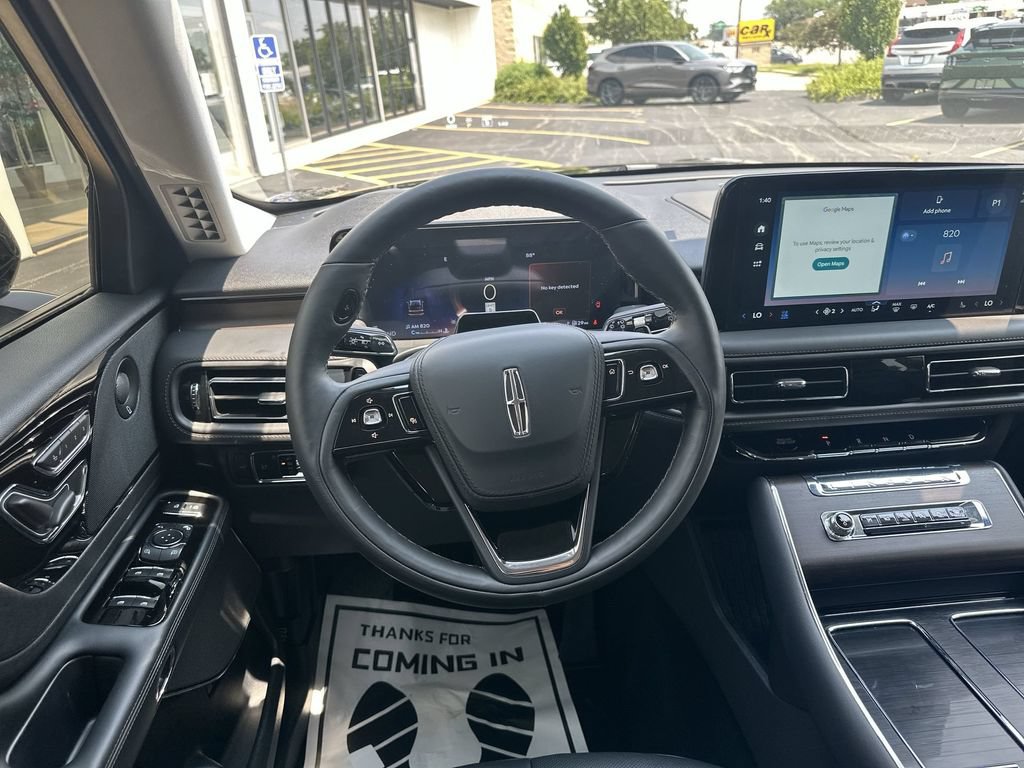 Used 2026 Lincoln Aviator Reserve w/ Jet Appearance Package AWD/4WD image 11