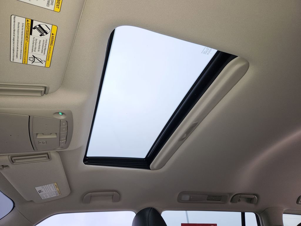 Certified 2024 Nissan Armada Platinum w/ Captain's Chairs Package image 17