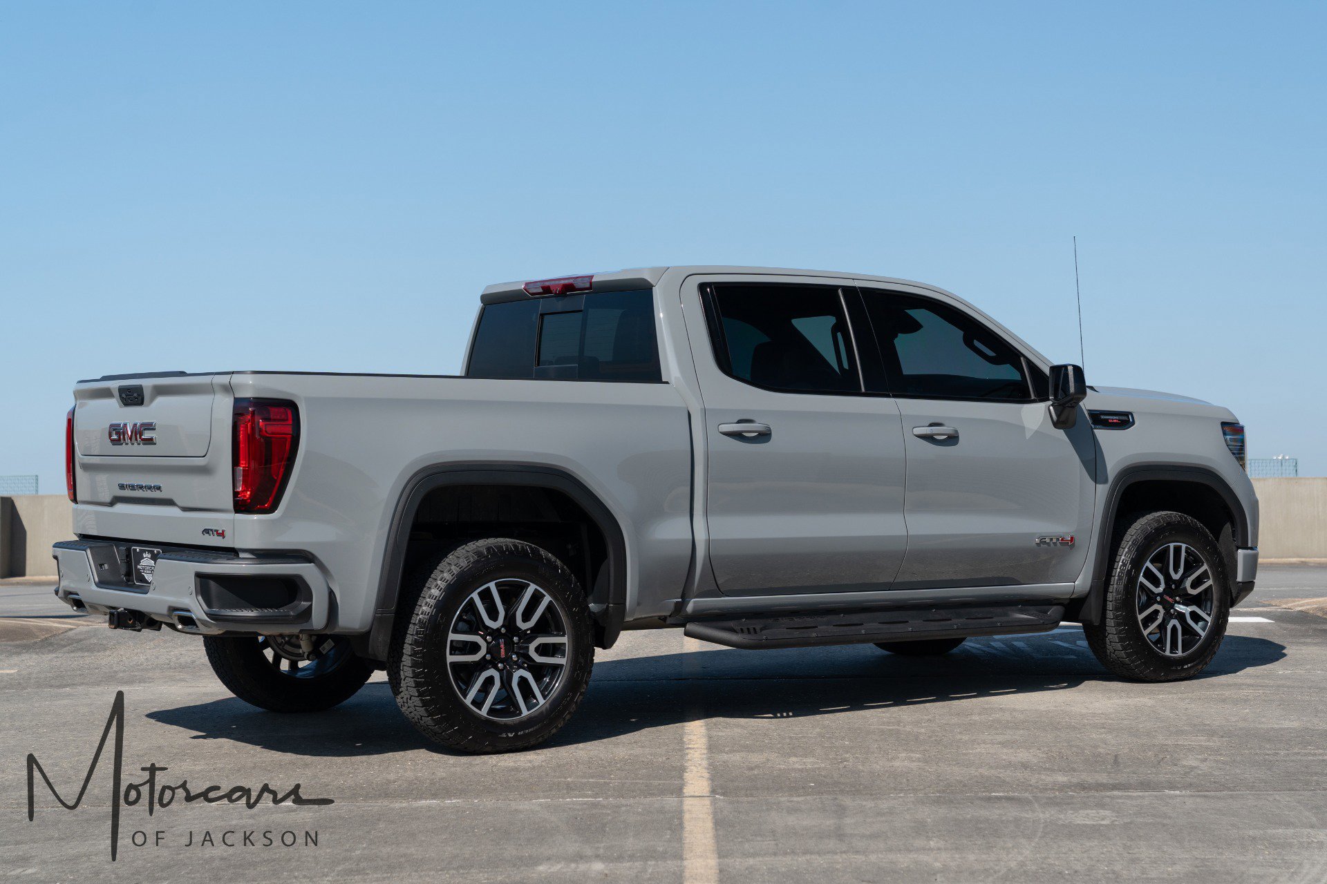 Used 2025 GMC Sierra 1500 AT4 w/ AT4 Premium Package image 8