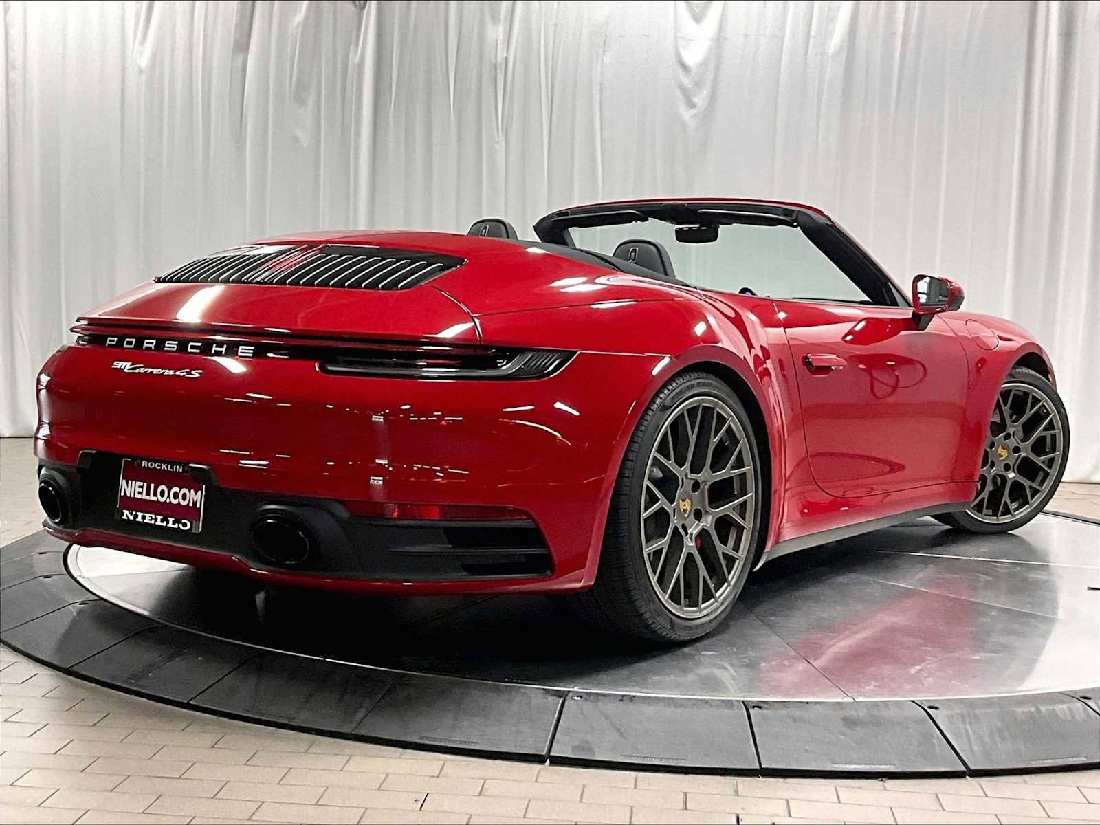 Used 2023 Porsche 911 Carrera 4S image 9