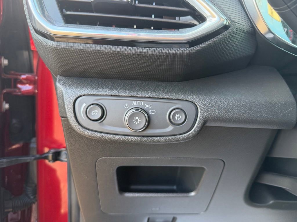 Used 2023 Chevrolet TrailBlazer LT image 14