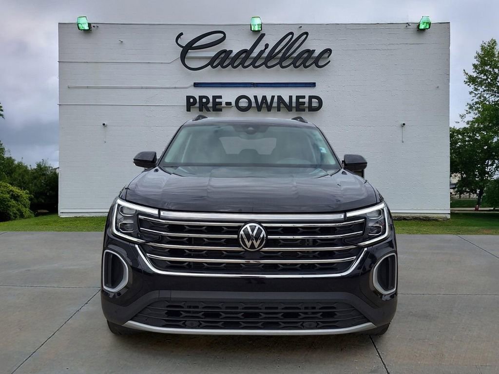 Used 2025 Volkswagen Atlas SE FWD image 8