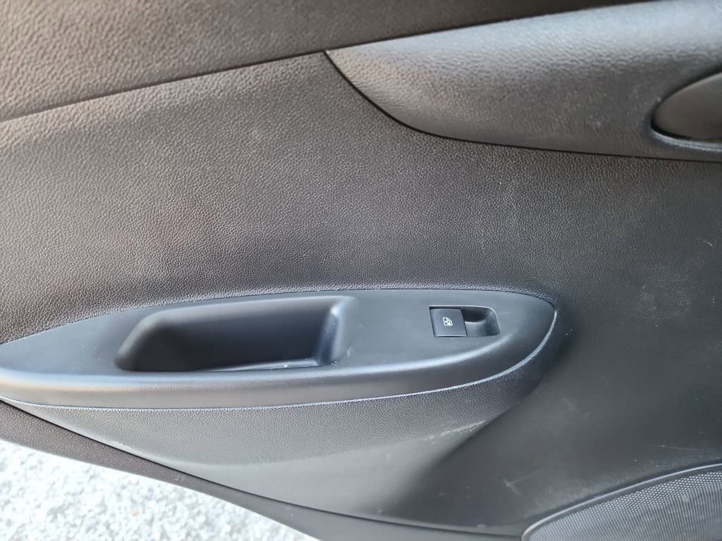 Used 2022 Chevrolet Spark LT image 34