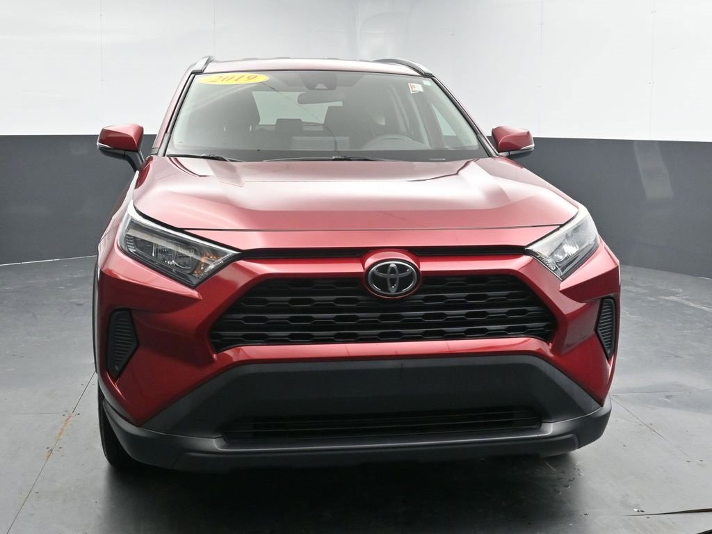Used 2019 Toyota RAV4 LE w/ Carpet Mat Package image 3