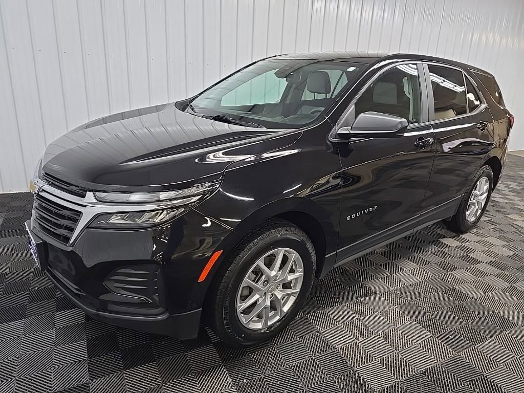 Used 2023 Chevrolet Equinox LS w/ LS Convenience Package image 8