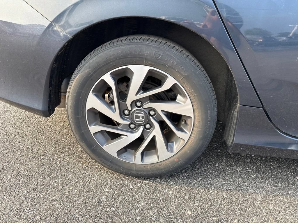 Used 2018 Honda Civic EX image 5