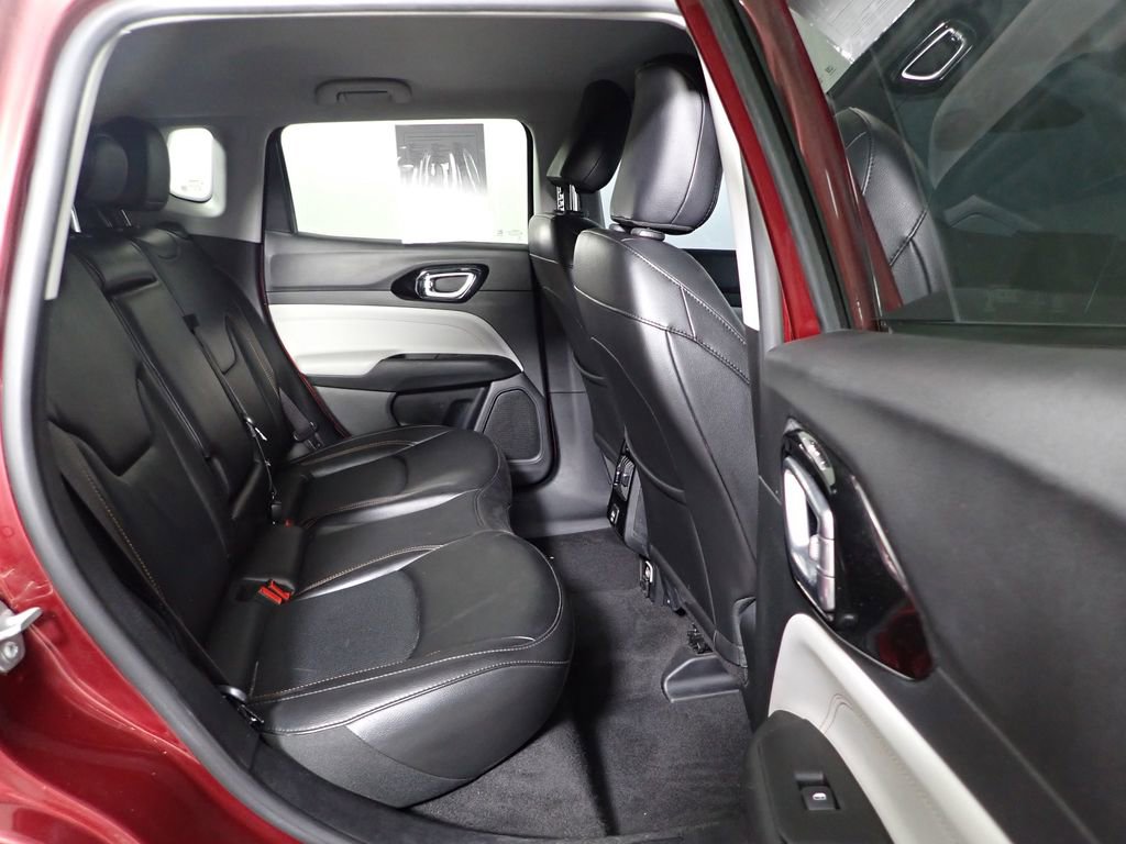 Used 2022 Jeep Compass Limited image 27