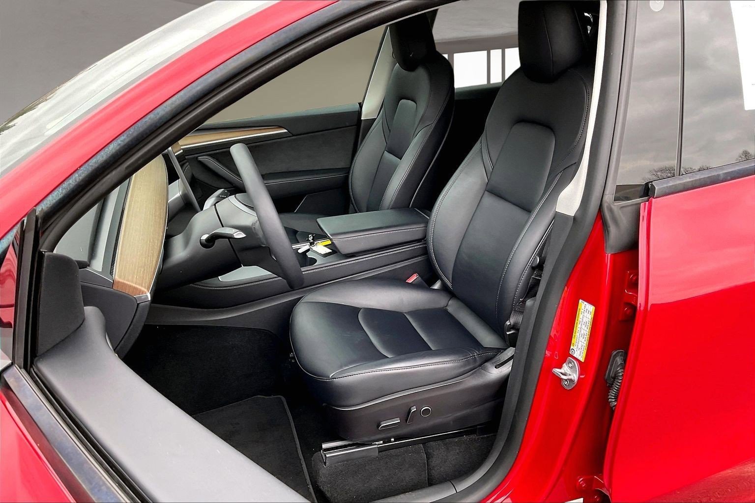 Used 2022 Tesla Model Y Performance image 21