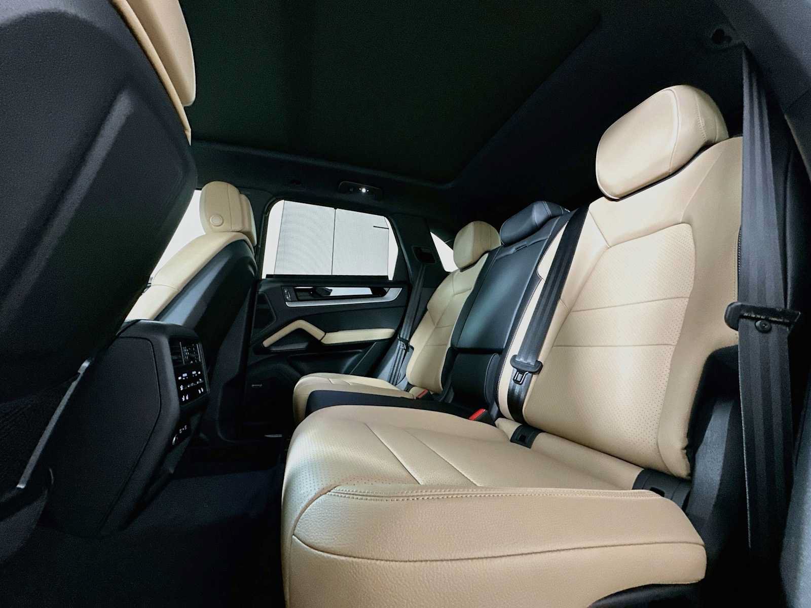 New 2026 Porsche Cayenne AWD/4WD image 22