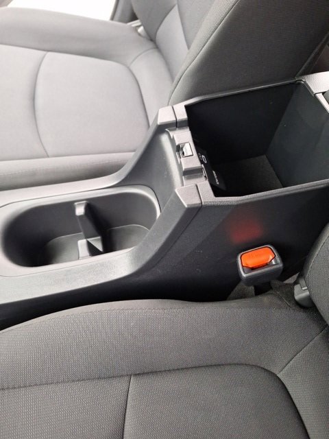 Used 2024 Toyota Corolla Cross LE image 19