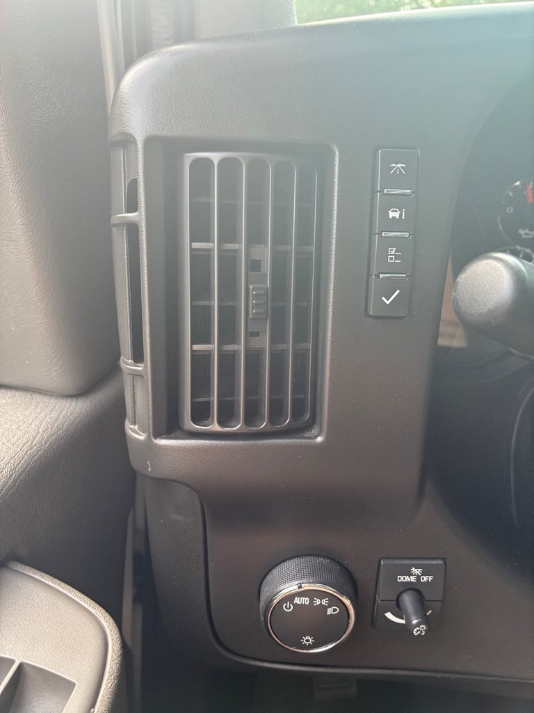 Used 2016 GMC Savana 3500 RWD image 31