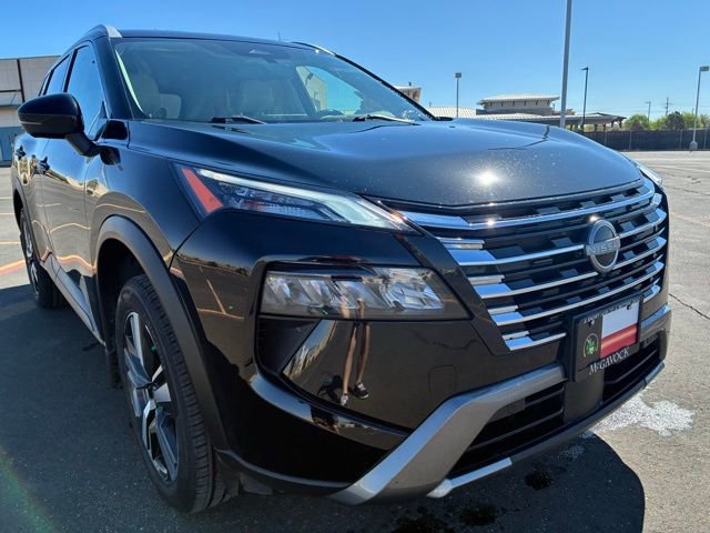 Certified 2024 Nissan Rogue SL FWD image 8