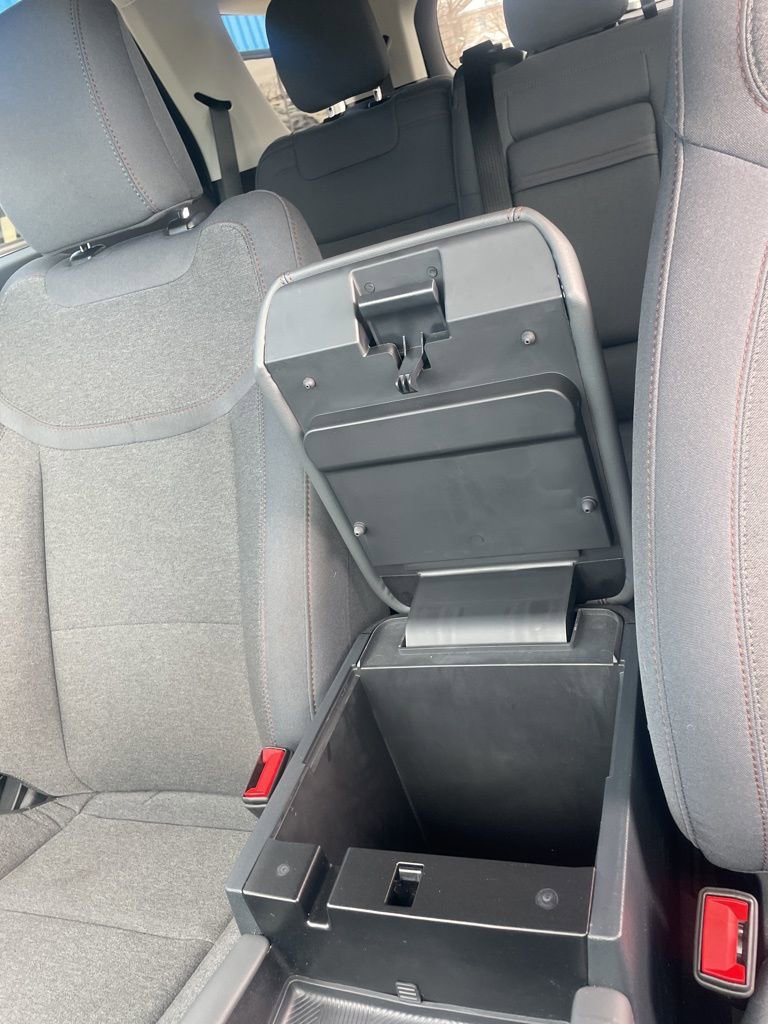 Used 2025 Ford Explorer Active image 22
