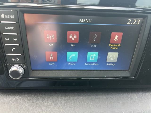 Used 2025 Nissan Kicks S AWD/4WD image 9