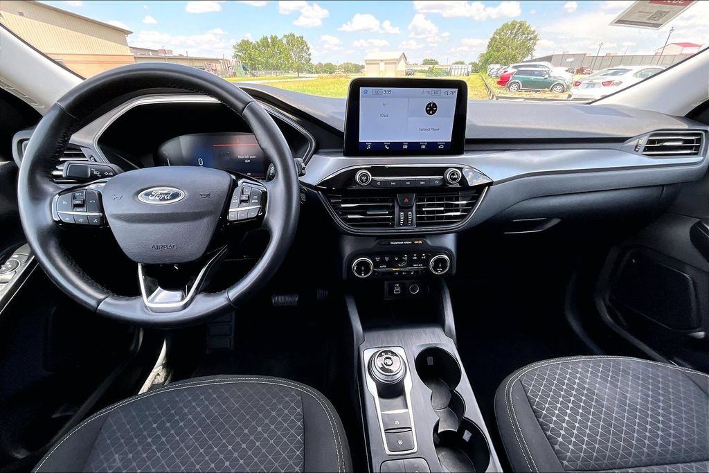 Used 2024 Ford Escape Active AWD/4WD image 14