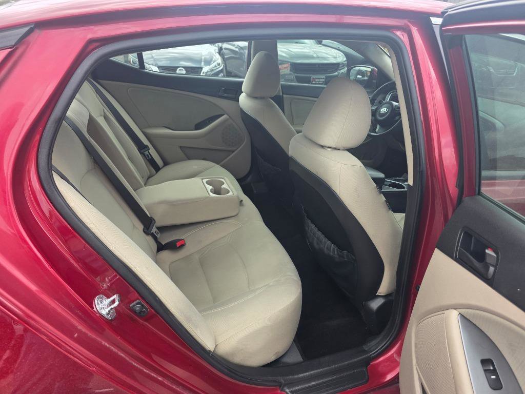 Used 2015 Kia Optima LX image 11