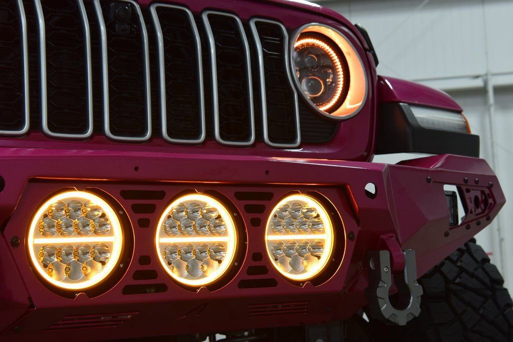 Used 2024 Jeep Wrangler Sahara w/ Technology Group image 15