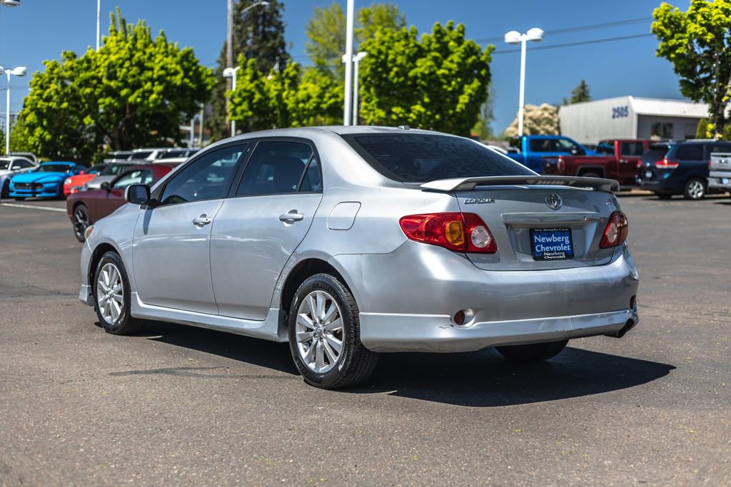 Used 2010 Toyota Corolla LE FWD image 9
