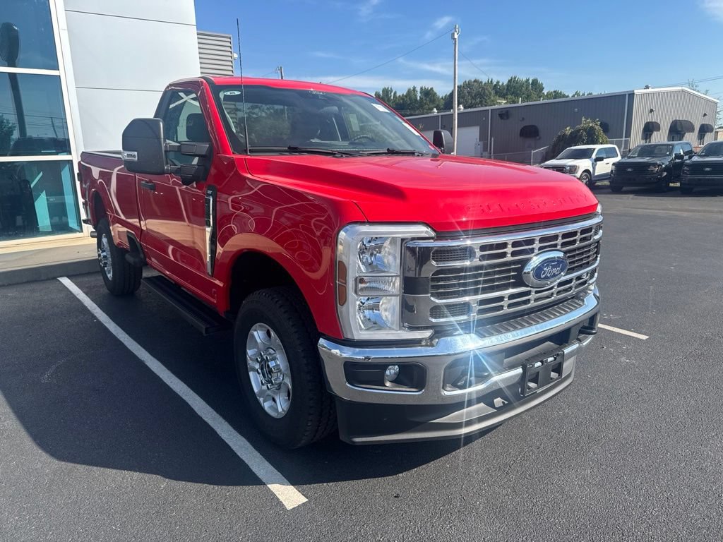 Used 2026 Ford F350 XLT w/ 360-Degree Camera Package AWD/4WD image 3