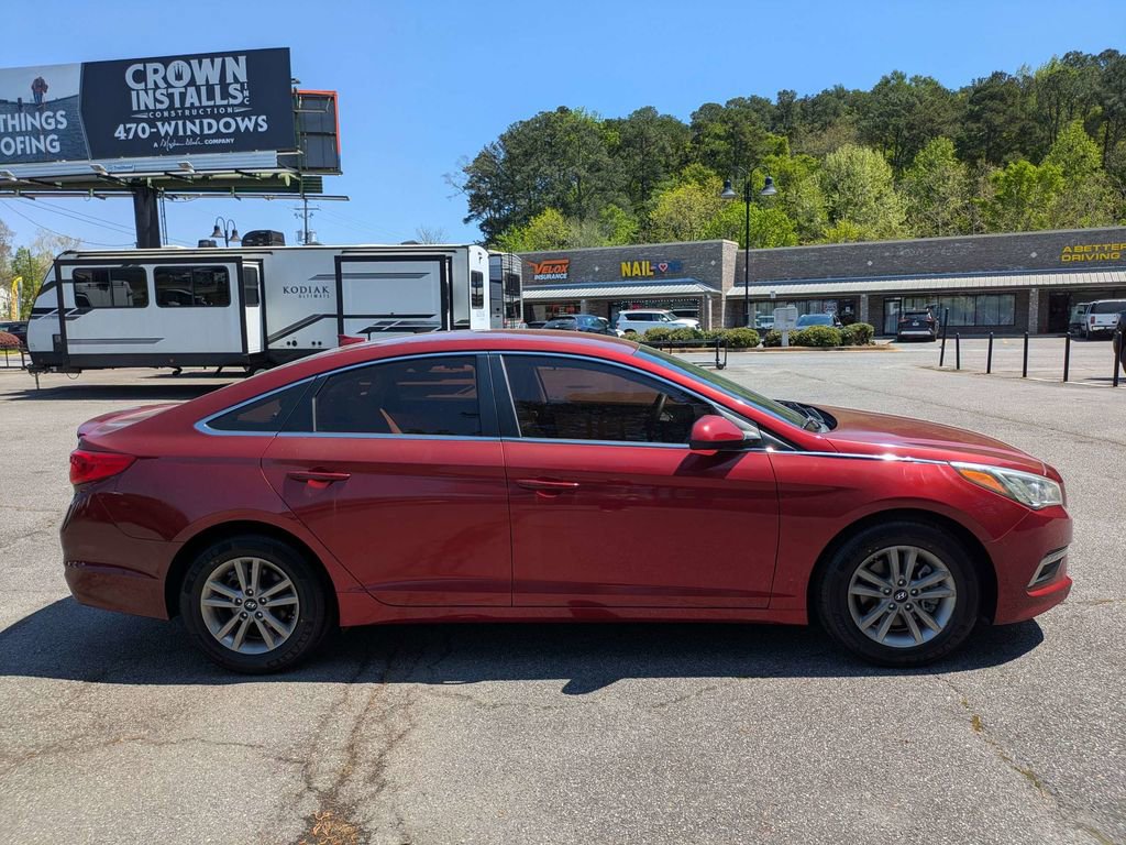 Used 2015 Hyundai Sonata SE w/ Cargo Package image 3