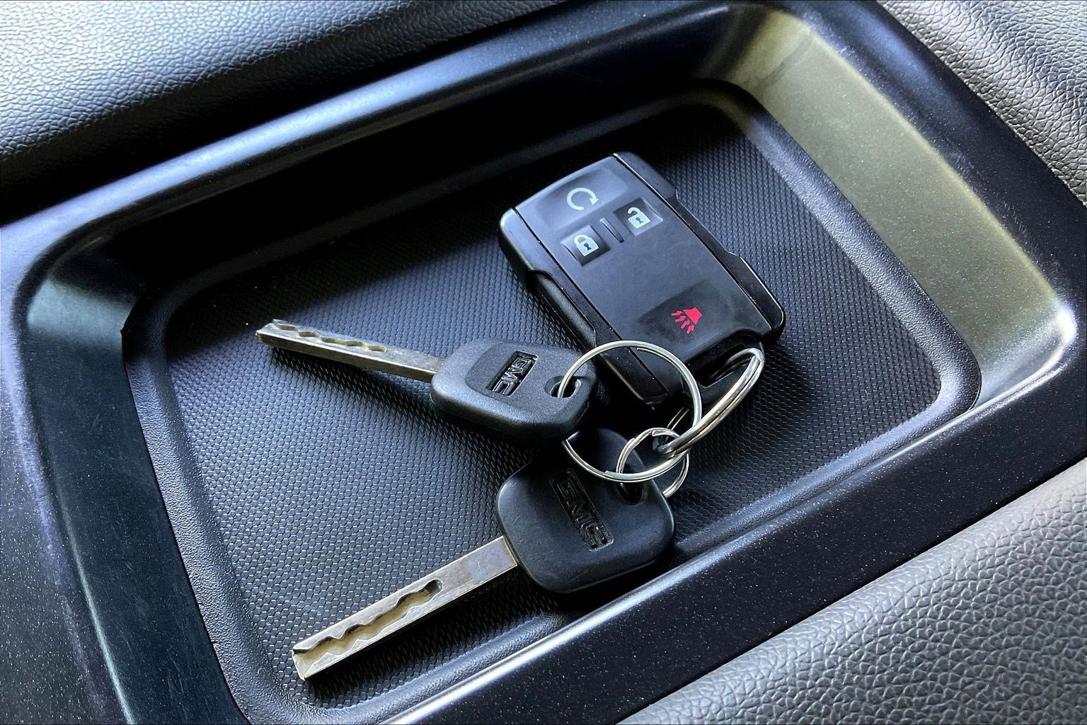 Used 2016 GMC Sierra 1500 SLE w/ SLE Value Package image 34