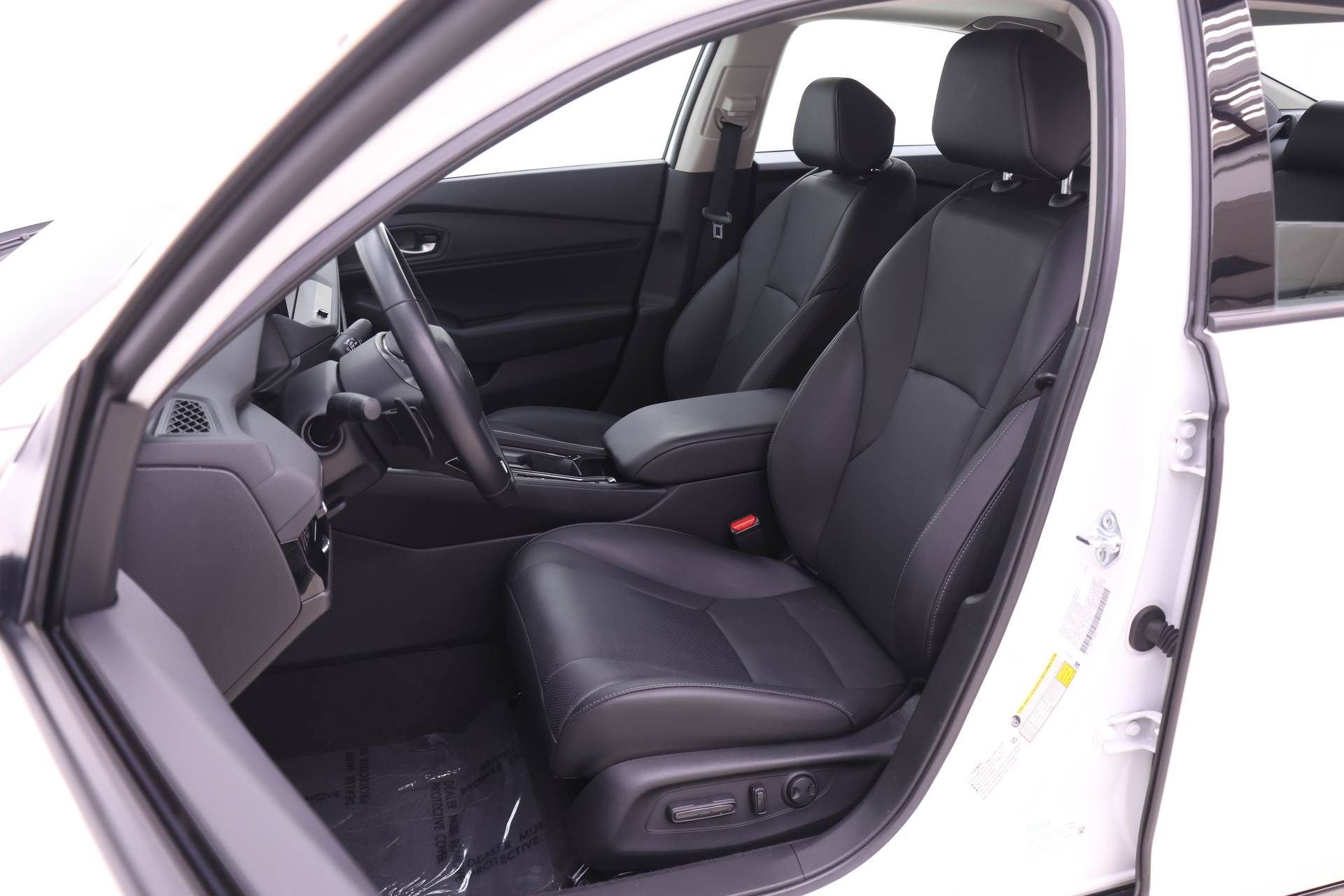 Certified 2025 Honda Accord EX-L image 4