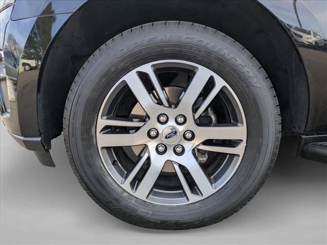 Used 2024 Ford Expedition Limited image 25