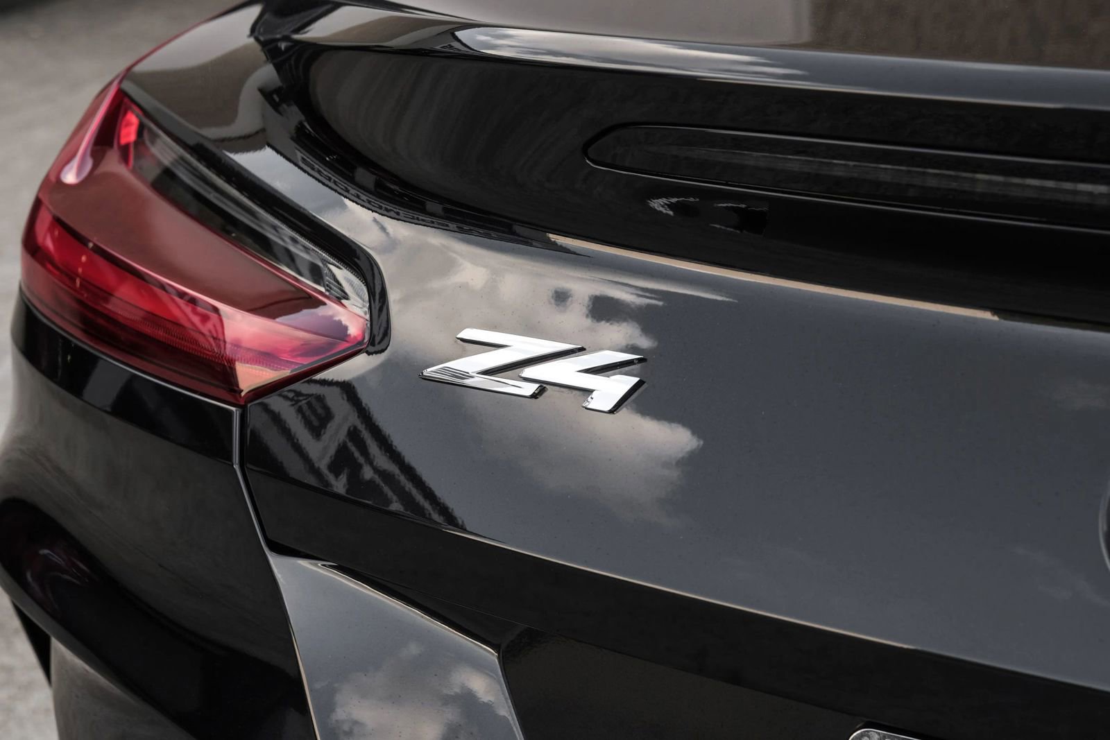 Used 2024 BMW Z4 sDrive30i w/ Convenience Package image 48