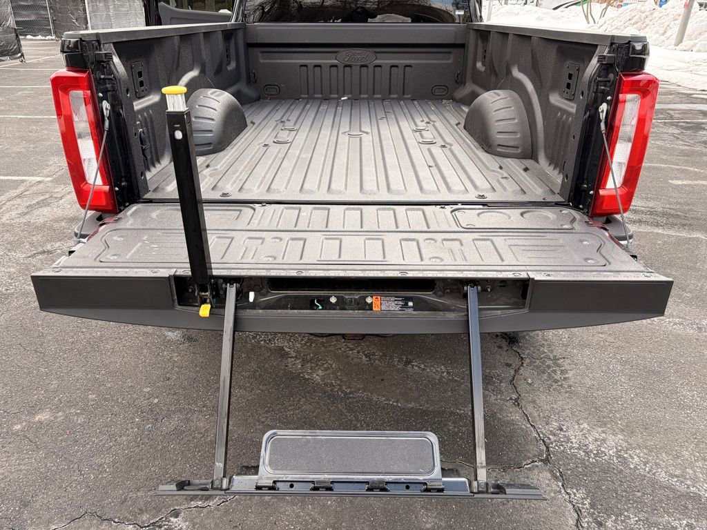 Used 2026 Ford F350 XLT AWD/4WD image 12