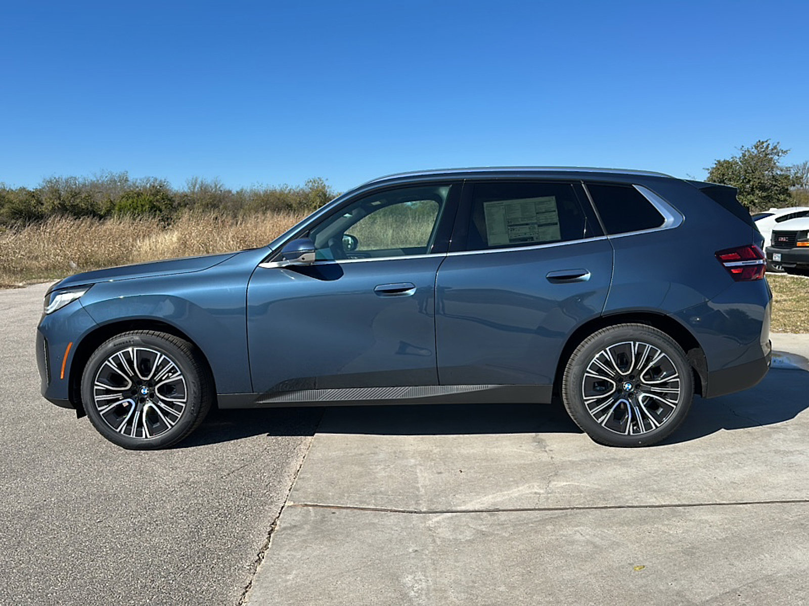 New 2026 BMW X3 xDrive30 w/ Premium Package image 5