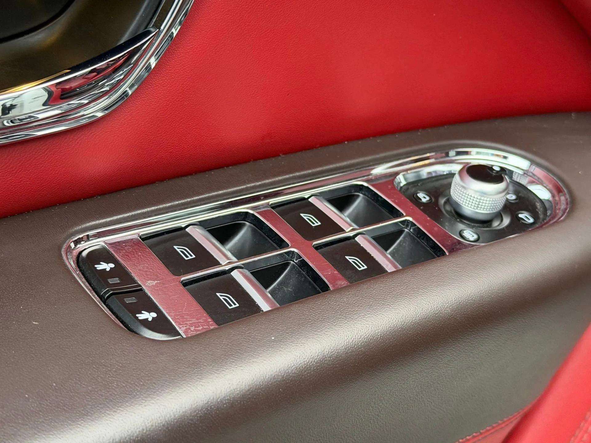 Certified 2022 Bentley Bentayga image 57