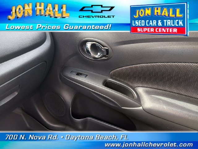 Used 2019 Nissan Versa SV FWD image 16