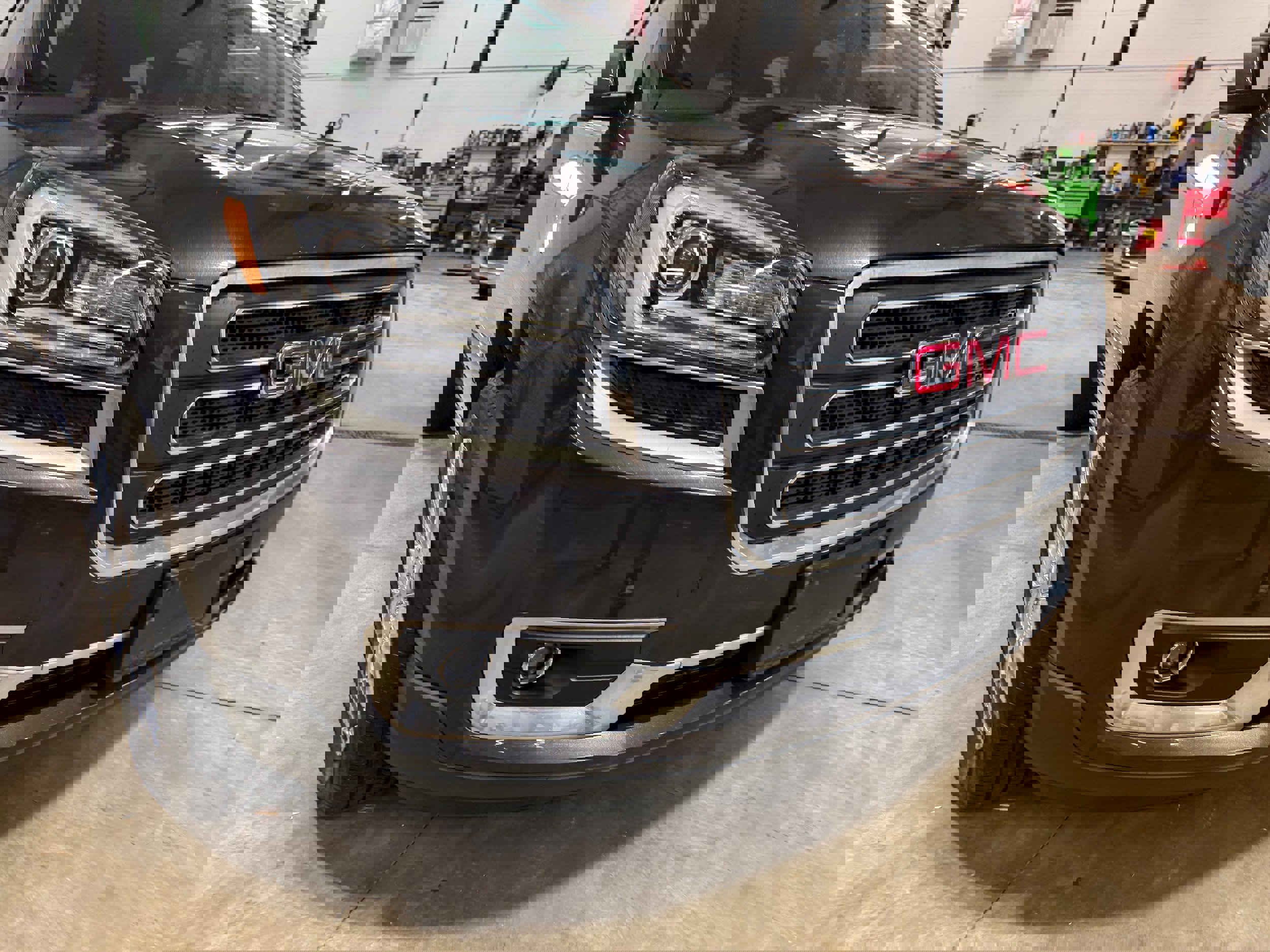 Used 2017 GMC Acadia Limited SLT image 2