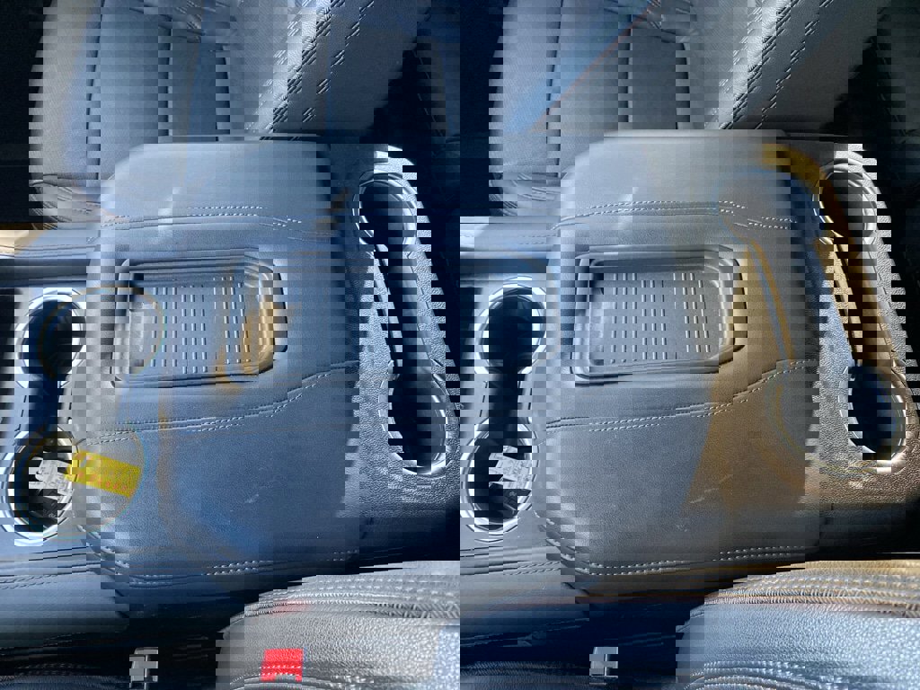 Used 2022 Chevrolet Tahoe High Country image 35