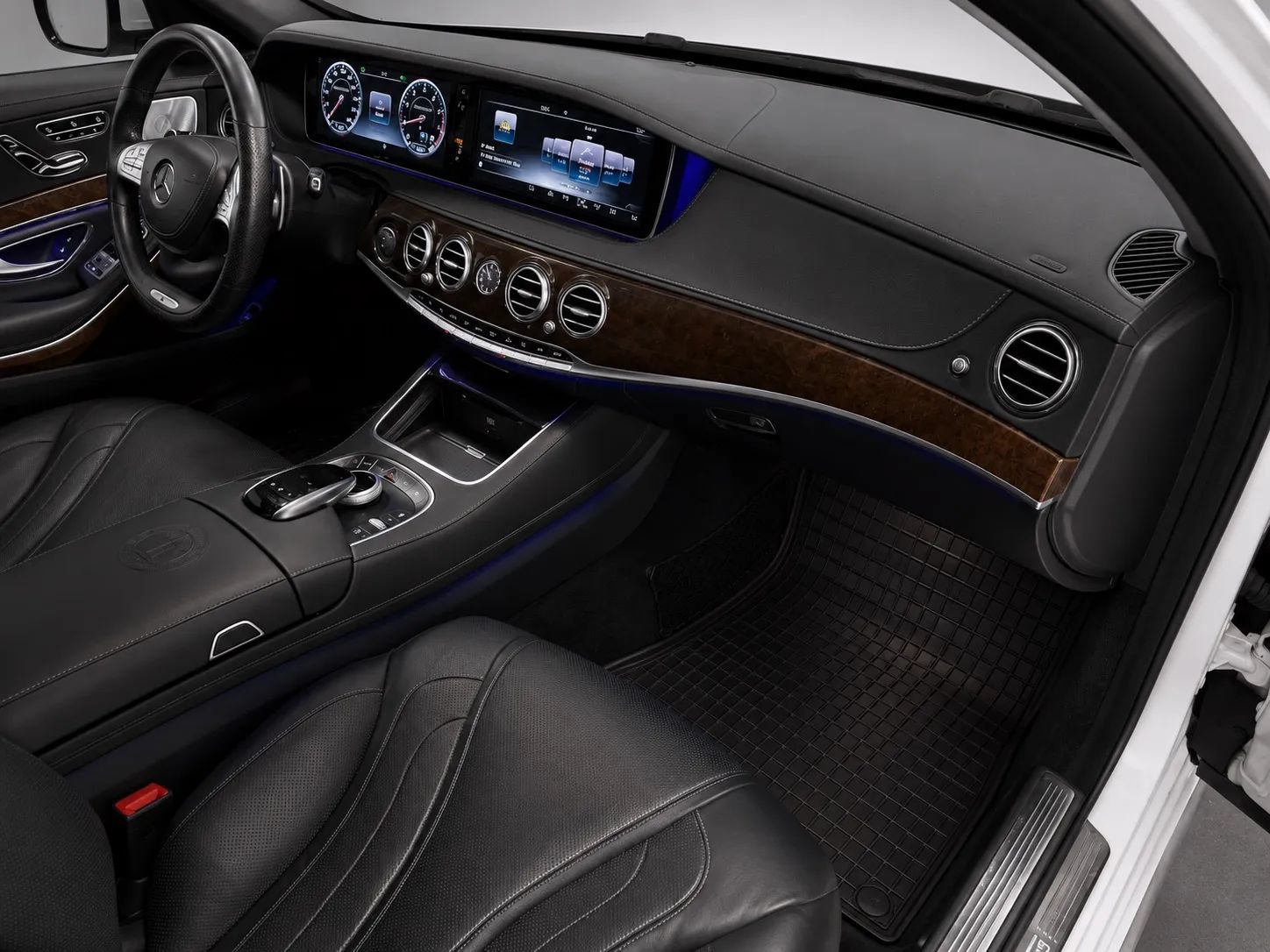 Used 2015 Mercedes-Benz S 63 AMG 4MATIC Sedan image 19