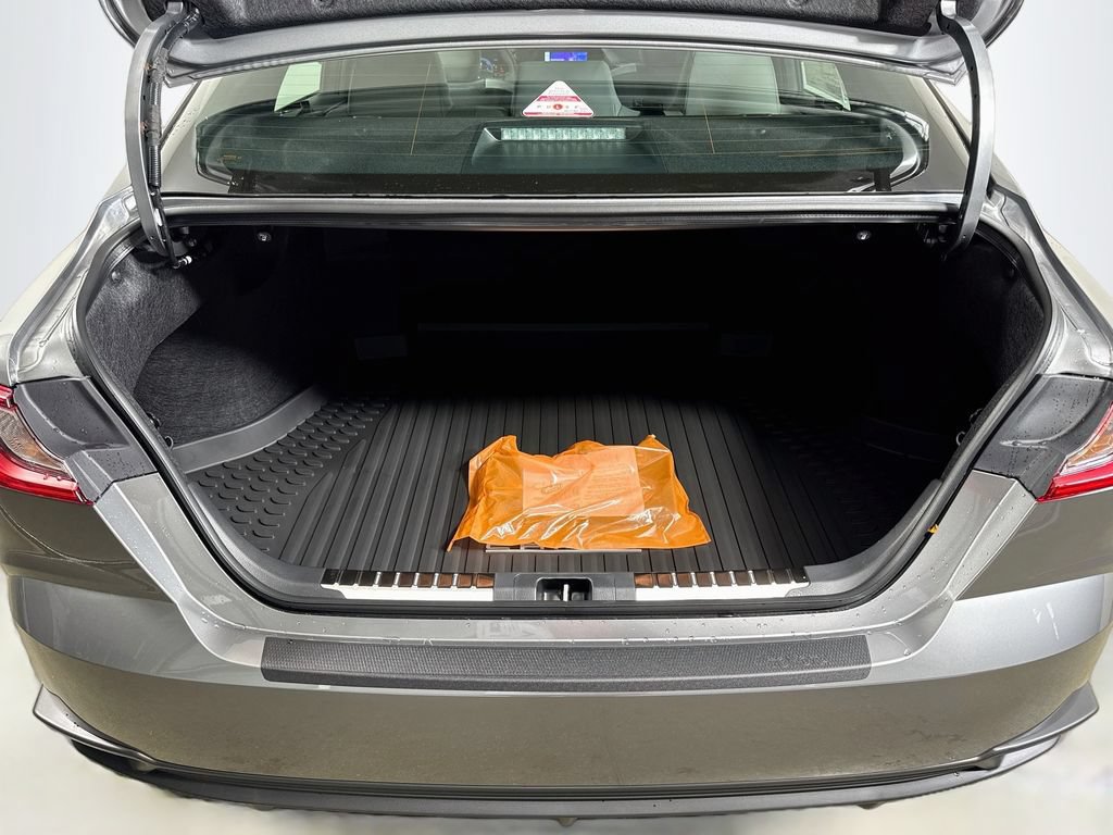 New 2026 Toyota Camry SE FWD image 30