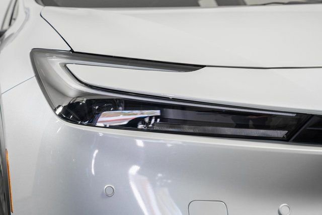 New 2026 Toyota Prius Plug-In Hybrid FWD image 13