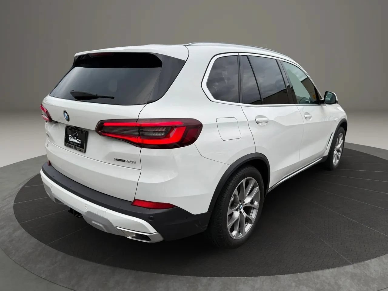 Used 2023 BMW X5 xDrive40i w/ Premium Package AWD/4WD image 6