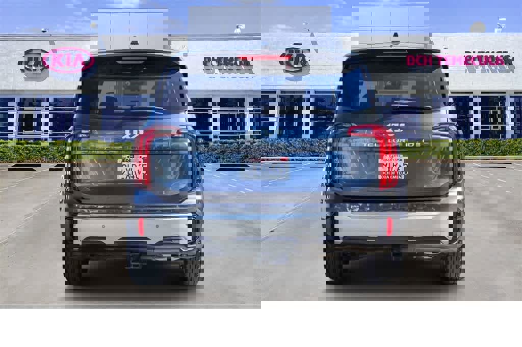Certified 2024 Kia Telluride LX image 5