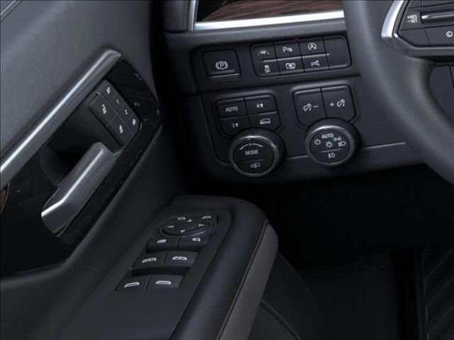 New 2025 Chevrolet Suburban Premier image 22